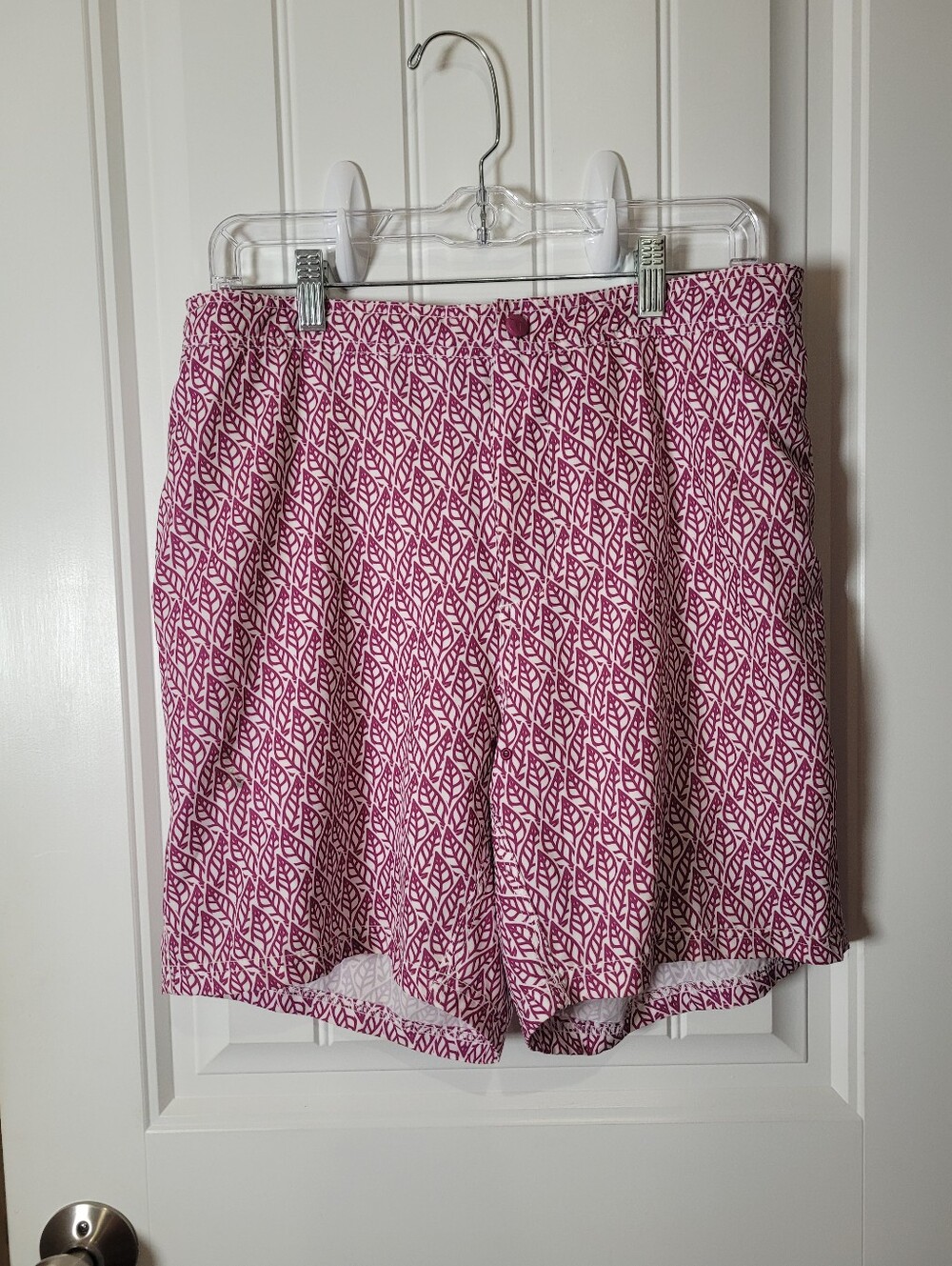 GenTeal apparel Men's Marina  Performance Swim trunks. Size M